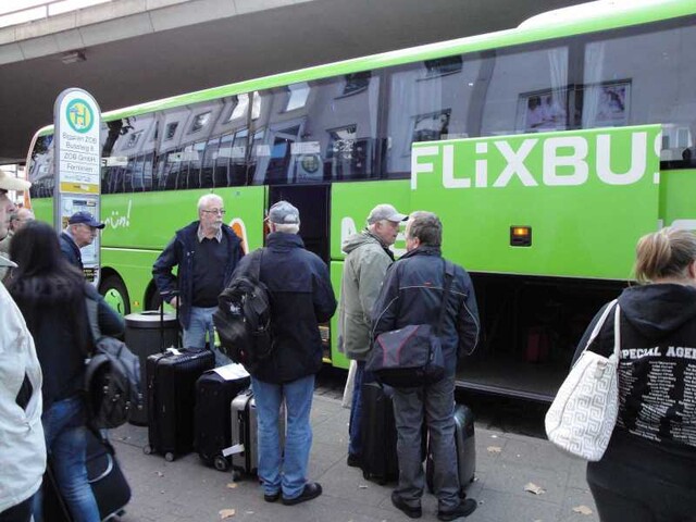 Abfahrt FLiXBUS (c) RÜKL